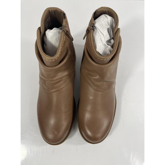 Clarks Boots Womens Size 8W Brown Leather Hearth Sofia Ankle Zip Booties Comfort - Picture 8 of 15